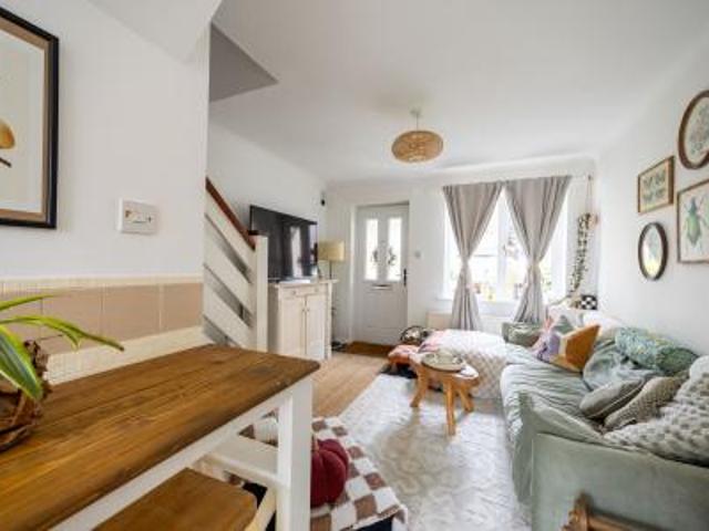 1 bedroom Terraced House To Let