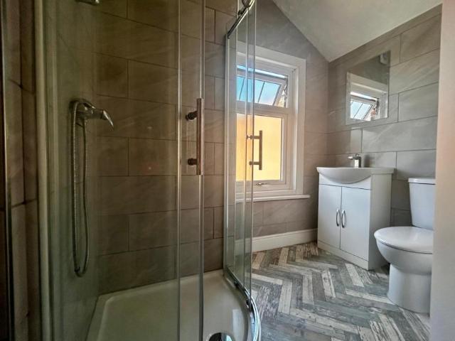 1 bedroom Terraced House To Let