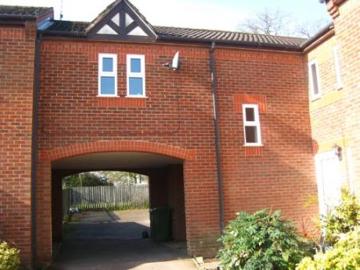 1 bedroom Terraced House To Let
