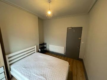 1 bedroom Terraced House To Let