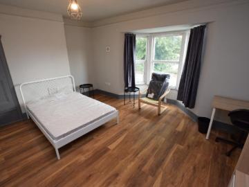 1 bedroom Terraced House To Let
