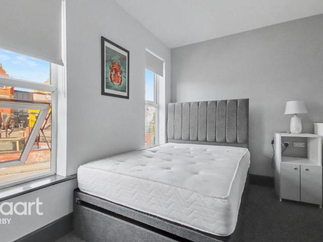 1 bedroom terraced house to rent