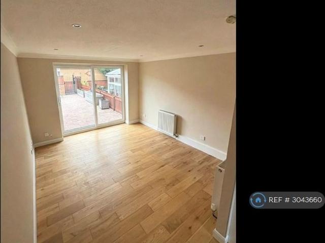 1 bedroom terraced house to rent