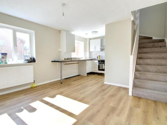 1 bedroom terraced house to rent