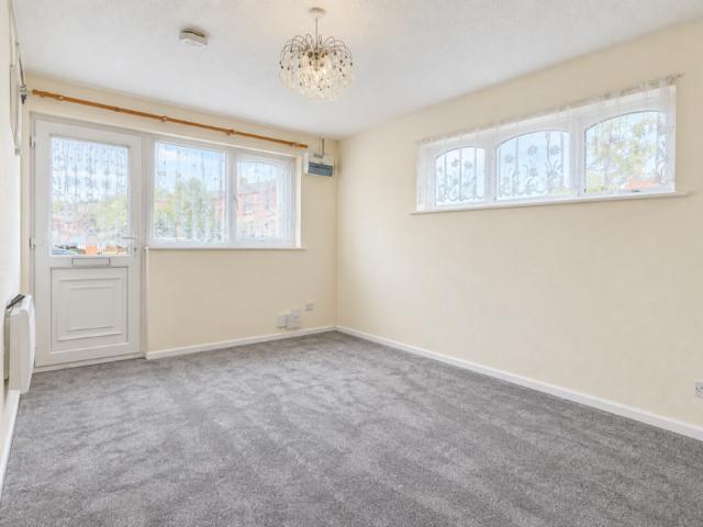 1 bedroom terraced house to rent