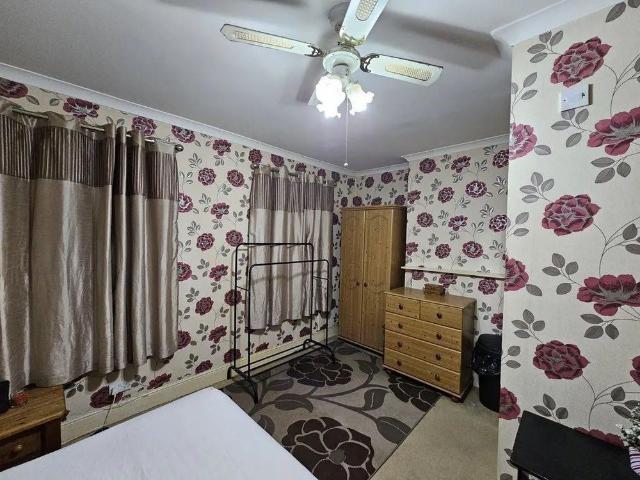 1 bedroom terraced house to rent