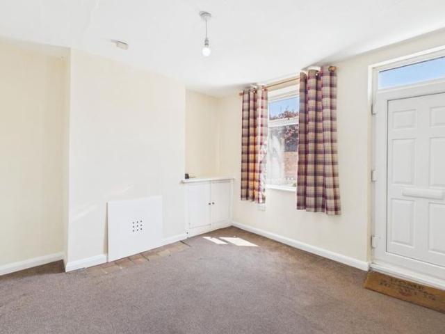 1 bedroom terraced house to rent