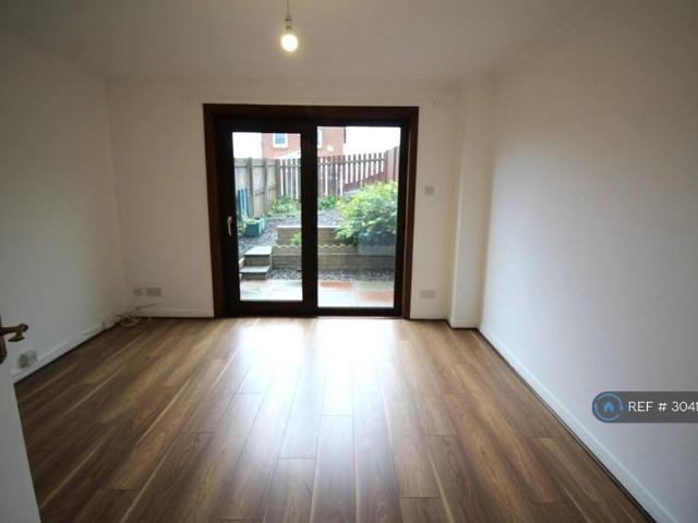 1 bedroom terraced house to rent