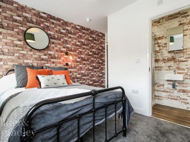 1 bedroom terraced house to rent