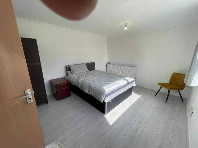 1 bedroom terraced house to rent