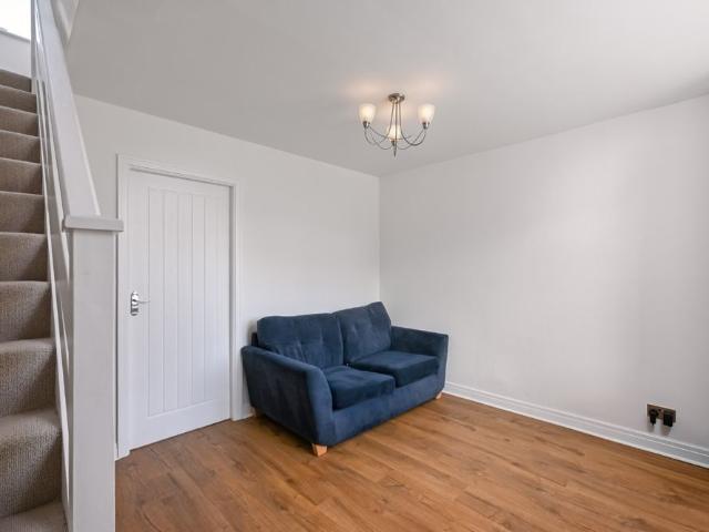 1 bedroom terraced house to rent