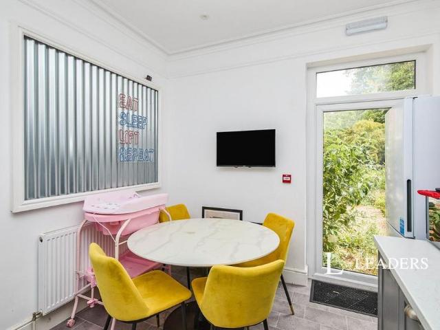 1 bedroom terraced house to rent