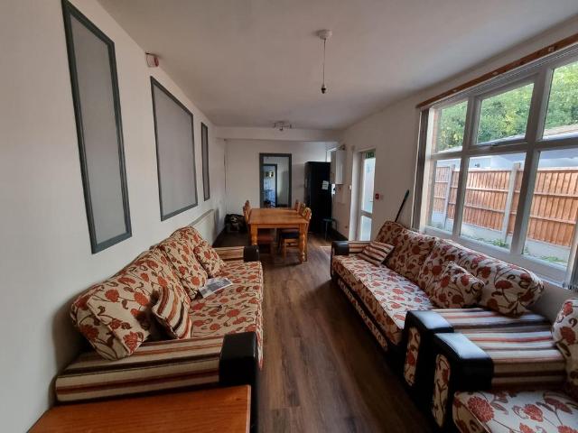 1 bedroom terraced house to rent