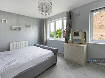 1 bedroom terraced house to rent