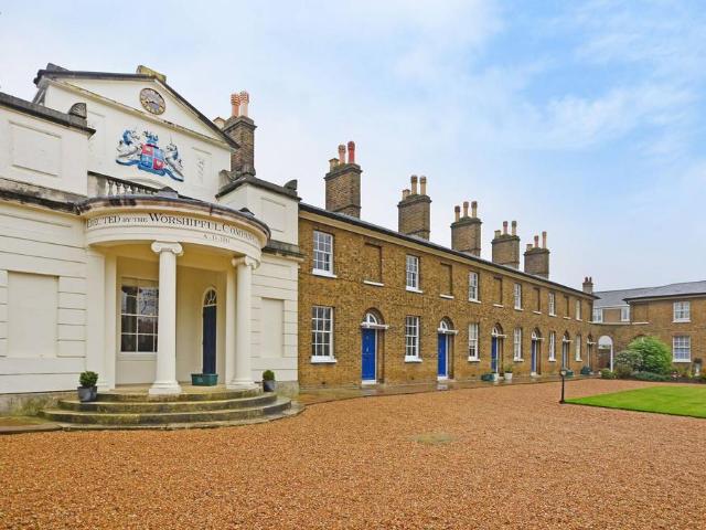 1 bedroom terraced house to rent