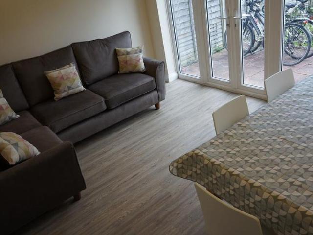 1 bedroom terraced house to rent
