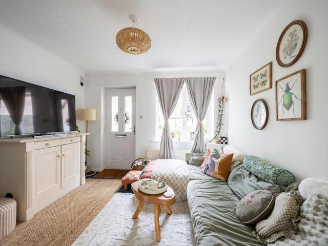 1 bedroom terraced house to rent