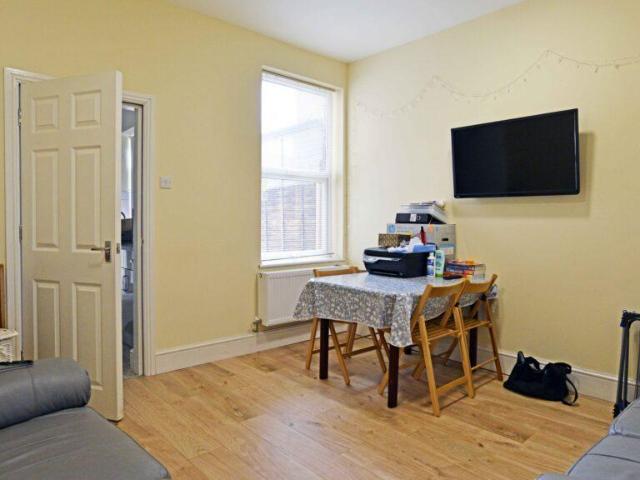 1 bedroom terraced house to rent