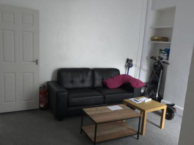 1 bedroom terraced house to rent