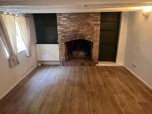 1 bedroom terraced house to rent