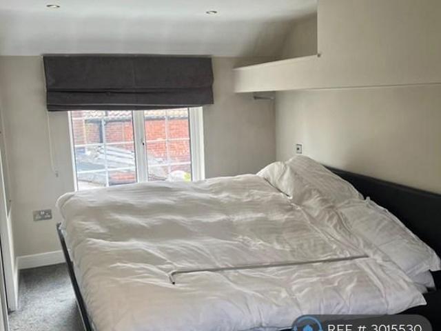 1 bedroom terraced house to rent