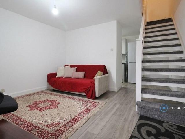 1 bedroom terraced house to rent