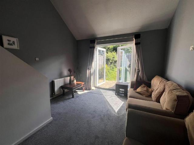 1 bedroom terraced house to rent