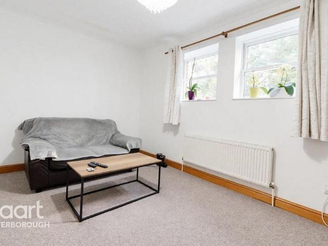1 bedroom terraced house to rent