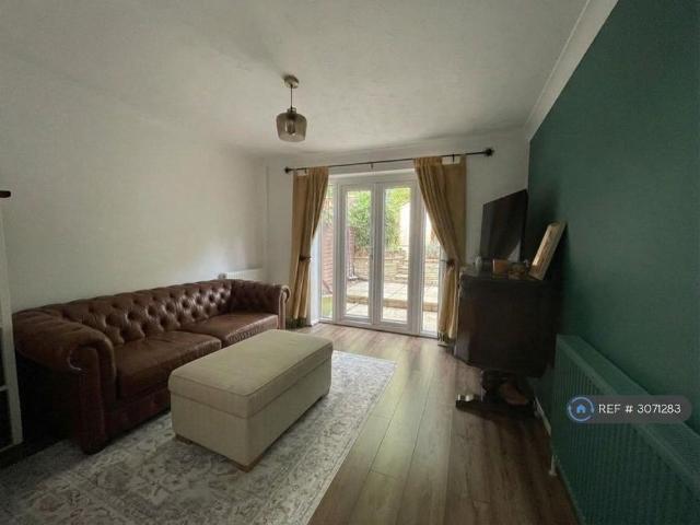 1 bedroom terraced house to rent
