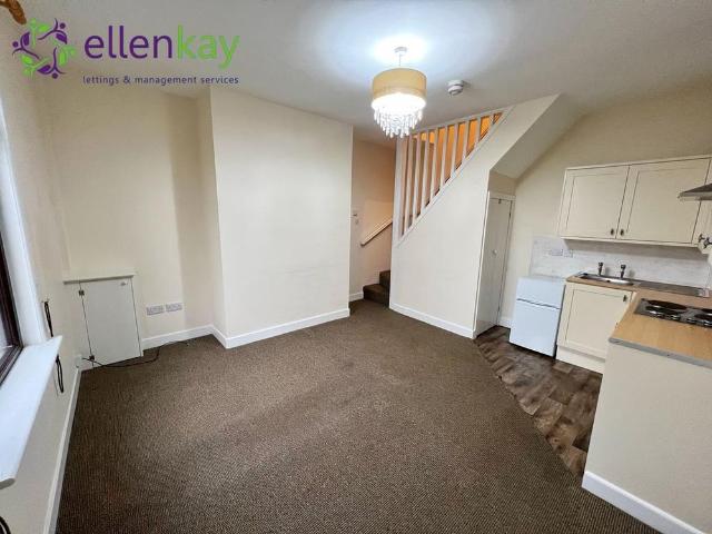 1 bedroom terraced house to rent