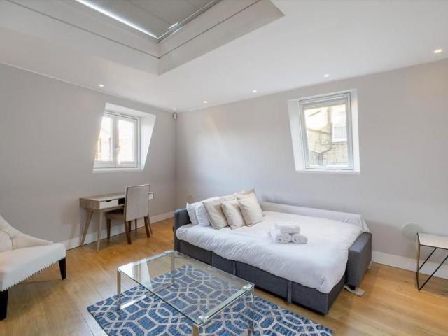 1 bedroom terraced house to rent
