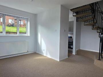 1 bedroom terraced house to rent