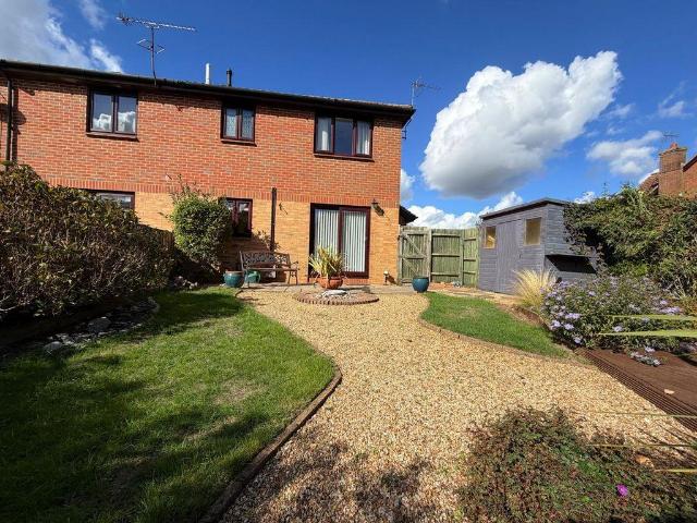 1 bedroom terraced house to rent