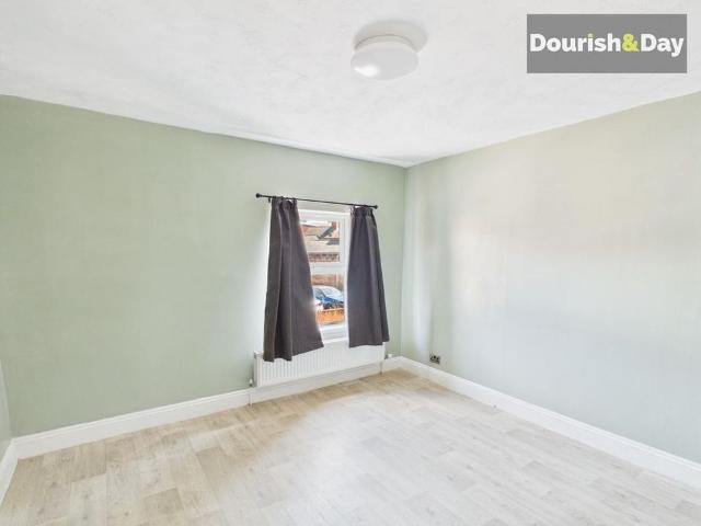 1 bedroom terraced house to rent