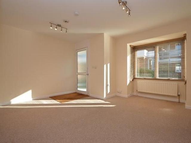 1 bedroom terraced house to rent