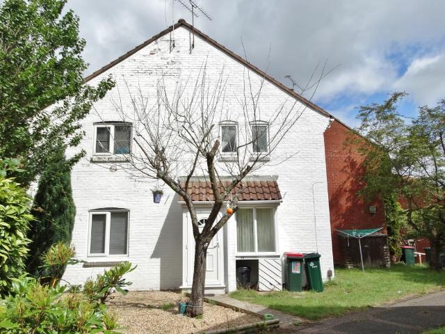 1 bedroom terraced house to rent
