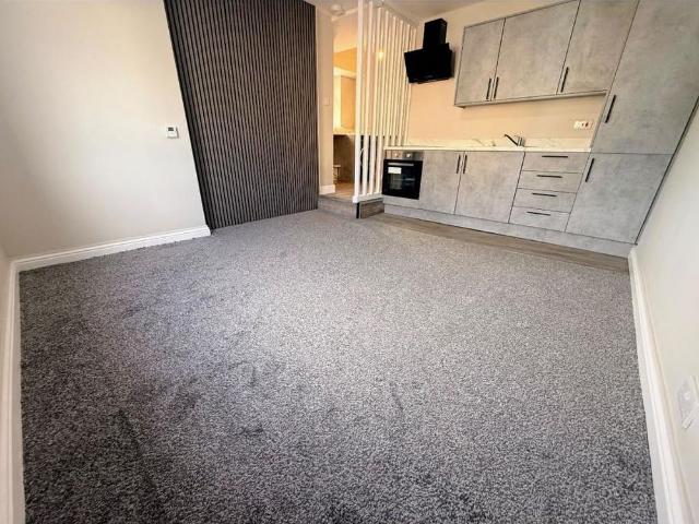 1 bedroom terraced house to rent