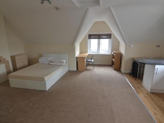 1 bedroom terraced house to rent