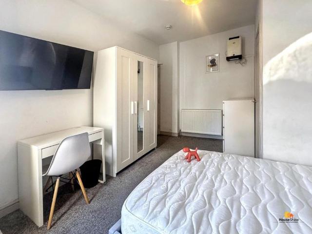 1 bedroom terraced house to rent
