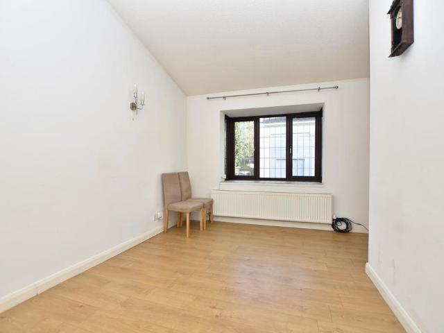 1 bedroom terraced house to rent