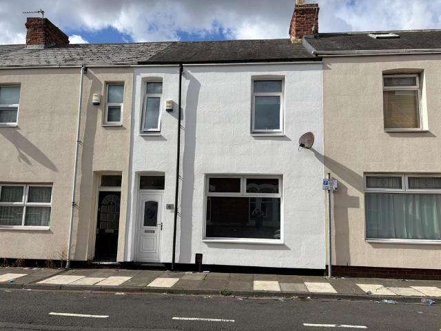 4 bedroom terraced house to rent