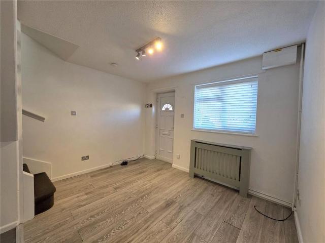 1 bedroom terraced house to rent