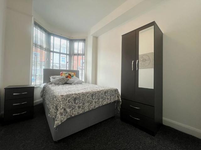 1 bedroom terraced house to rent