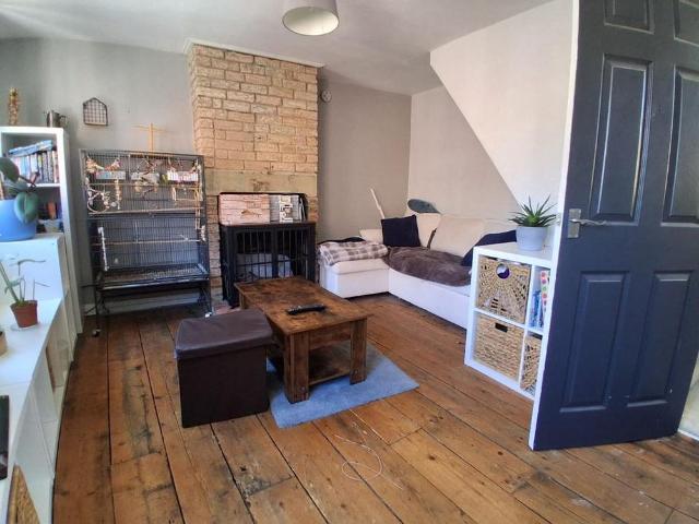 1 bedroom terraced house to rent