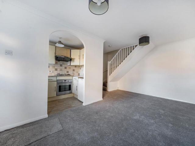 1 bedroom terraced house to rent