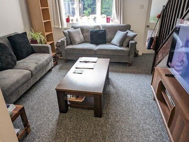 1 bedroom terraced house to rent