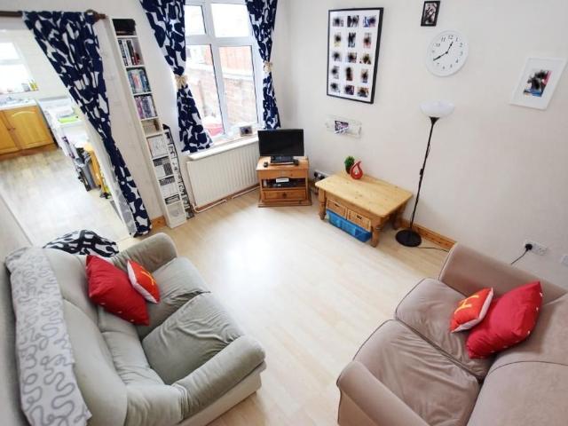 1 bedroom terraced house to rent