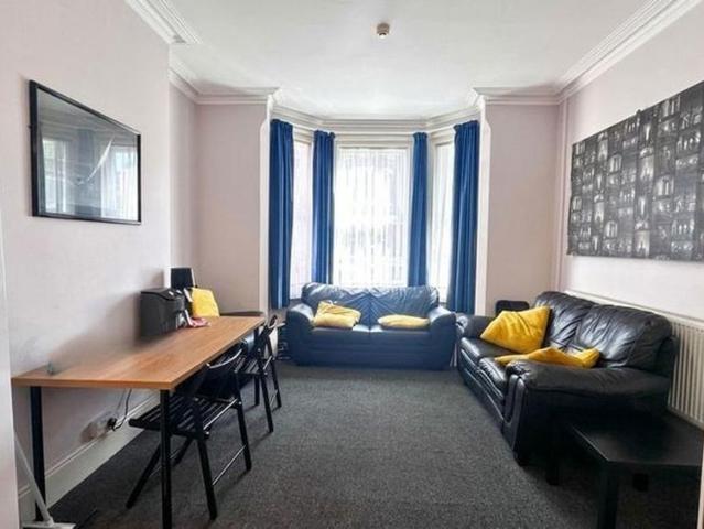 1 bedroom terraced house to rent