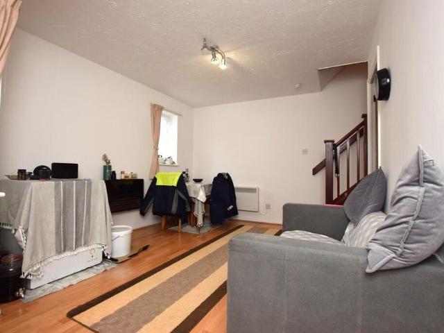1 bedroom terraced house to rent