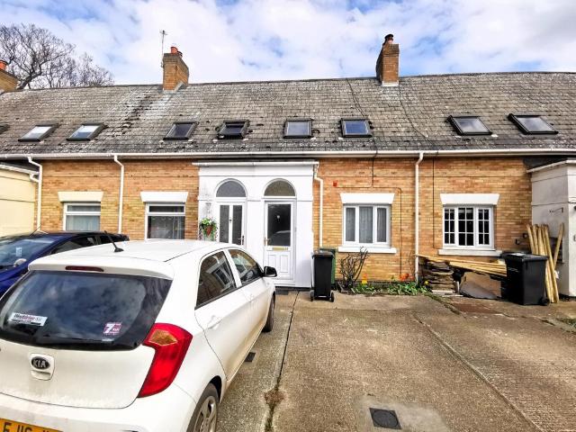 1 bedroom terraced house to rent